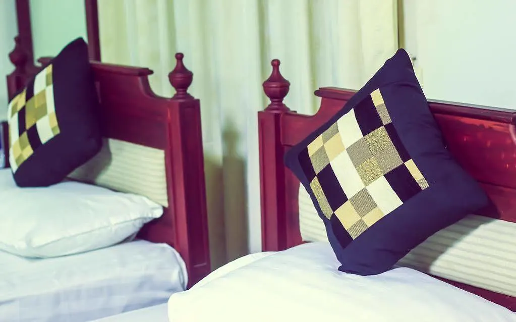 Plaza Suites Kochi